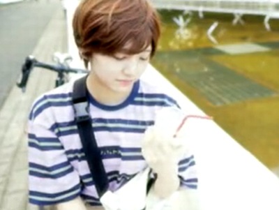 男と見間違えそうなボーイッシュ美少女！見た目よりも雌らしくイクイク絶頂でたっぷり顔射