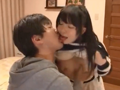 パンチラしまくりな教え子に辛抱たまらず中出しレイプ仕掛けてしまった家庭教師