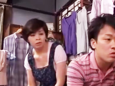 熟女ママに興奮した息子が禁断の一線超えて生パコしちゃう