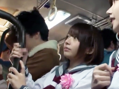 期待に胸を膨らませて入学式に向かうも痴漢レイプされてしまう美少女