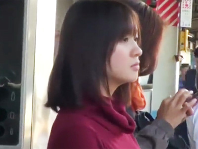 「痛いぃ！やめてえ！」大人しそうなロリ美少女が外国人のデカチン巨根で強姦され悲鳴‥