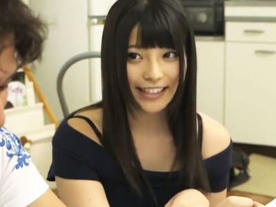 女友達と自宅で勉強中に隣の部屋からエッチな声が聞こえて発情してしまい‥