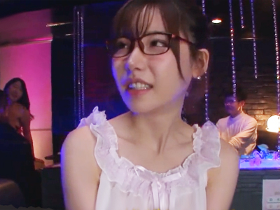 鬼クソカワイイキャバ嬢が店内でこっそりパコってくれて特濃ザーメン発射不可避！