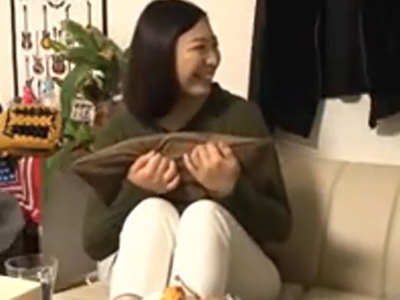 巨乳熟女に甘えるとみせかけて中出しセックス